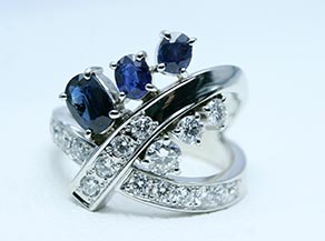 サファイアとダイヤモンドを組み合わせて1つの指輪にジュエリーリフォーム