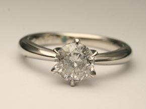 1ct以上のダイヤモンドのリングのデザイン